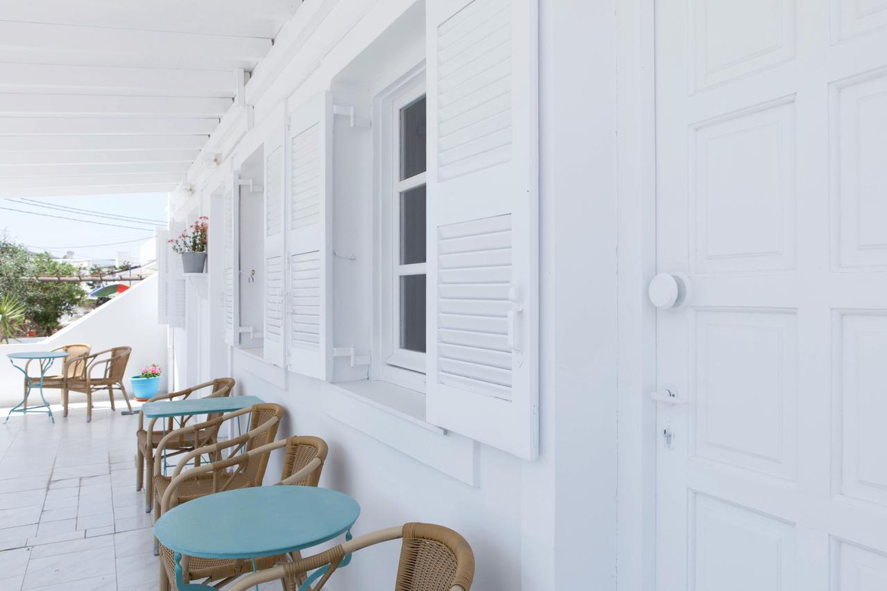 Claire Hotel Andíparosz Póli Kültér fotó